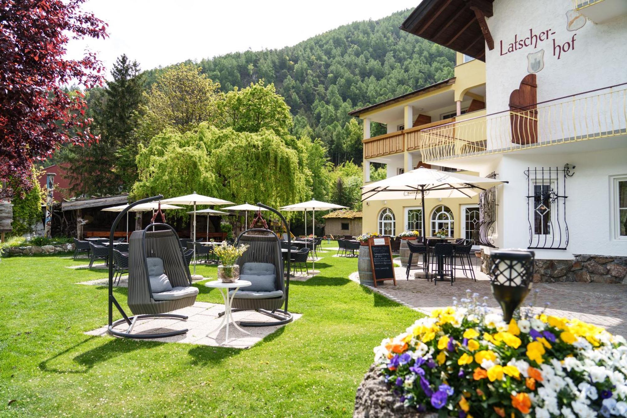 Landhotel Latscherhof Coldrano Buitenkant foto